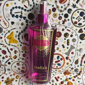 VS Tempting Berry Mist Splash by Victoria’s Secret Limited Edition New &  Sealed